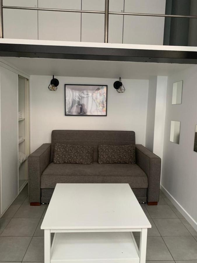 Spacious Bright Split Level Flat In The Fashionable Marais Lejlighed Paris Eksteriør billede